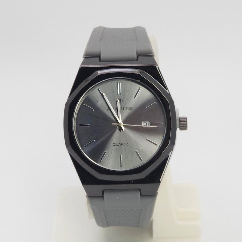 ساعت مچی مردانه اودمار پیگه 5760 Audemars Piguet با موتور کوارتز و بند سیلیکونی کد 4842