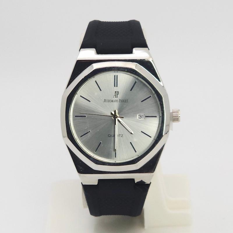 ساعت مچی مردانه اودمار پیگه 5760 Audemars Piguet با موتور کوارتز و بند سیلیکونی کد 4846