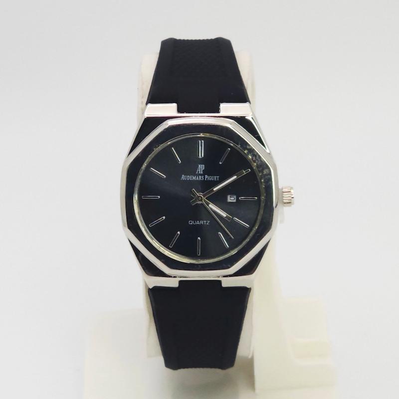 ساعت مچی زنانه اودمار پیگه 5760 Audemars Piguet با موتور کوارتز و بند سیلیکونی کد 4849