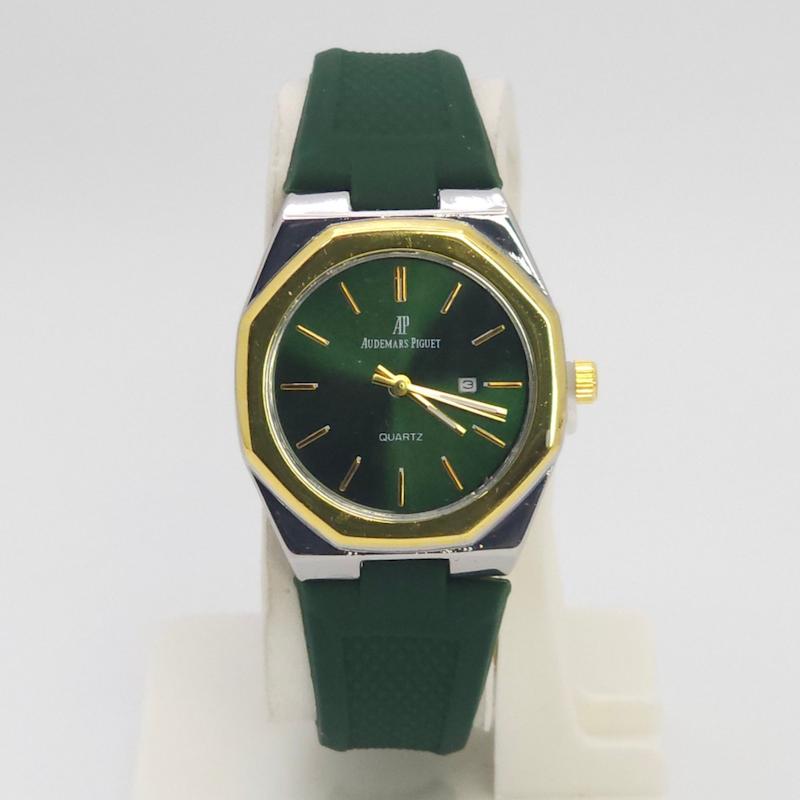 ساعت مچی زنانه اودمار پیگه 5760 Audemars Piguet با موتور کوارتز و بند سیلیکونی کد 4851