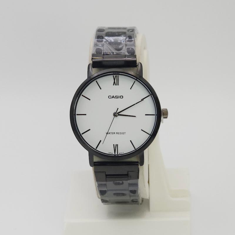 ساعت مچی مردانه کاسیو Casio MTP-1302 طراحی مینیمال با اعداد یونانی کد 1064