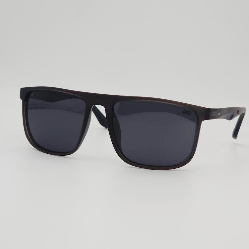 عینک آفتابی مردانه نایک Nike 9531 با شیشه های پلاریزه و ضد اشعه UV400 کد 7284