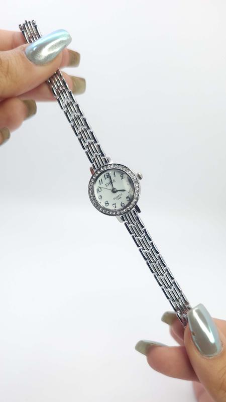 ساعت مچی زنانه مجلسی EHHE نگین دار با موتور کوارتز کد 1217