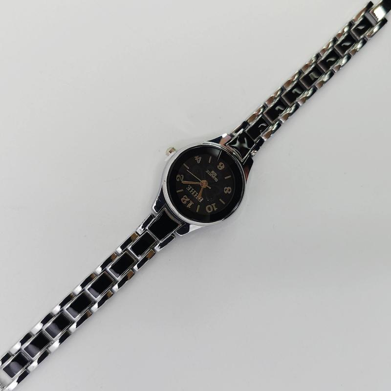 ساعت مچی زنانه مجلسی EHHE نگین دار با موتور کوارتز کد 1223