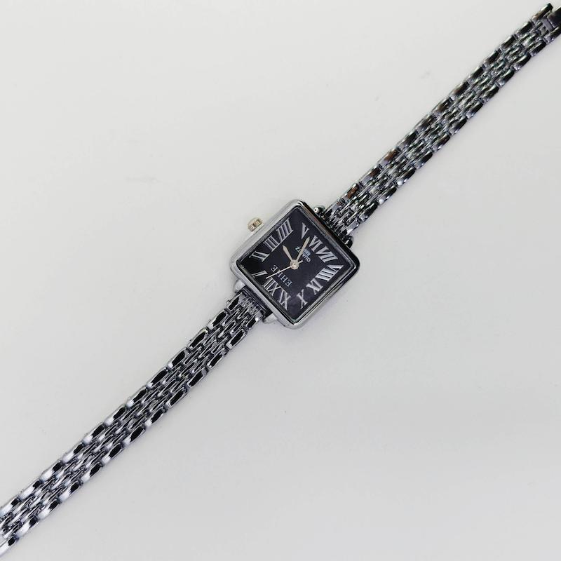 ساعت مچی زنانه مجلسی EHHE نگین دار با موتور کوارتز کد 1227