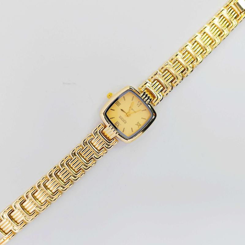 ساعت مچی زنانه مجلسی EHHE نگین دار با موتور کوارتز کد 1232