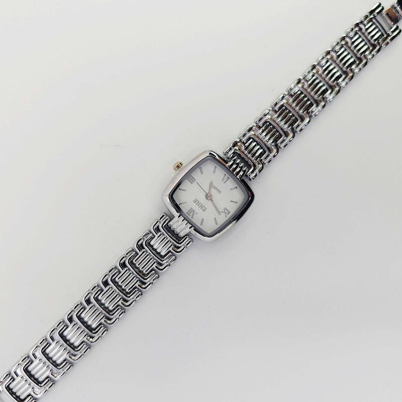 ساعت مچی زنانه مجلسی EHHE نگین دار با موتور کوارتز کد 1236