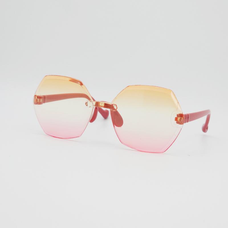 عینک آفتابی بچگانه اسپرت با شیشه‌های ضد اشعه UV کد 7359