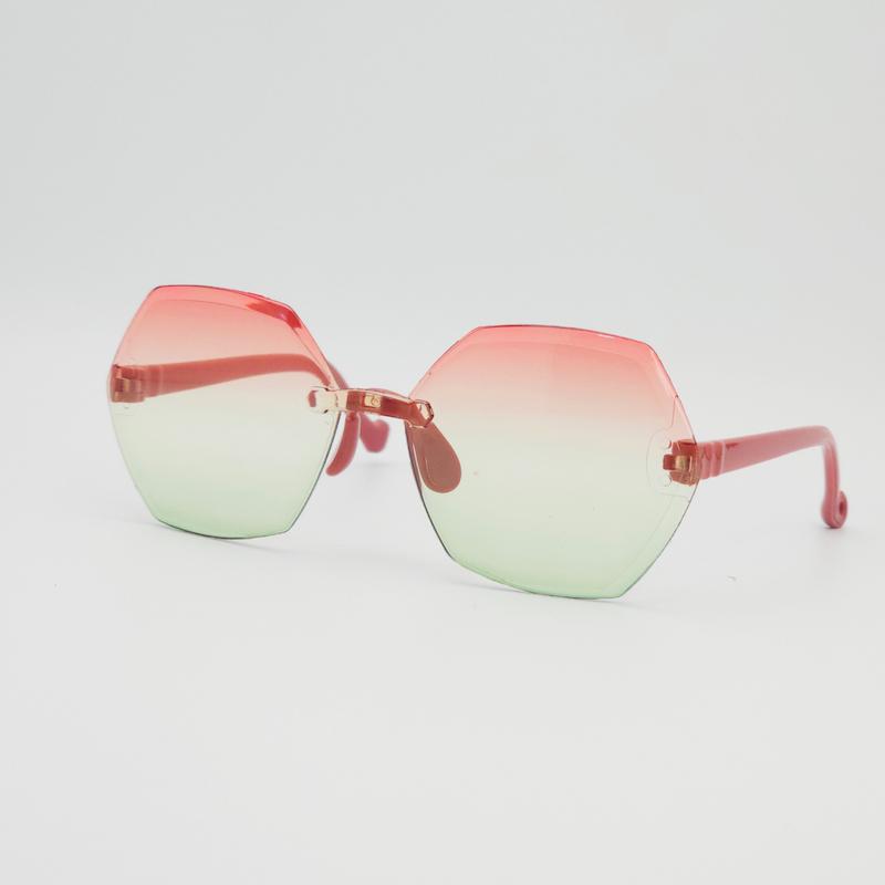 عینک آفتابی بچگانه اسپرت با شیشه‌های ضد اشعه UV کد 7361