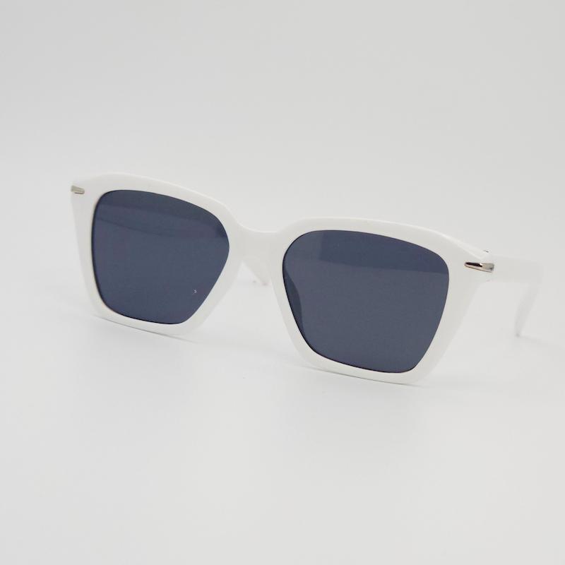 عینک آفتابی مردانه طرح اوگا مورل با شیشه‌های ضد اشعه UV400 کد 7383