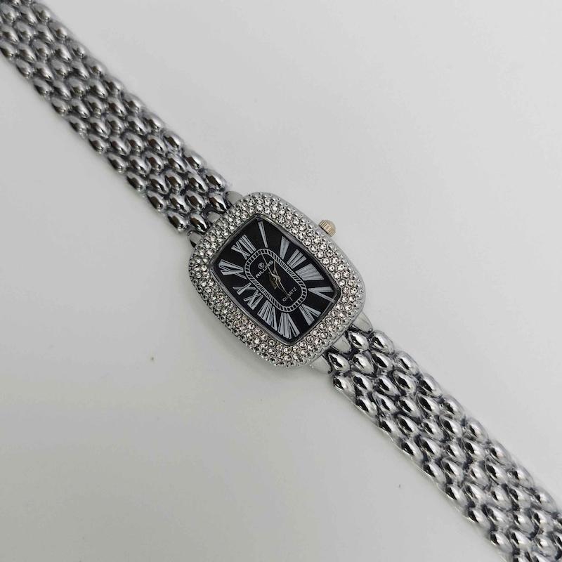 ساعت مچی زنانه مجلسی ریلانس Riluns نگین دار با موتور کوارتز کد 1473