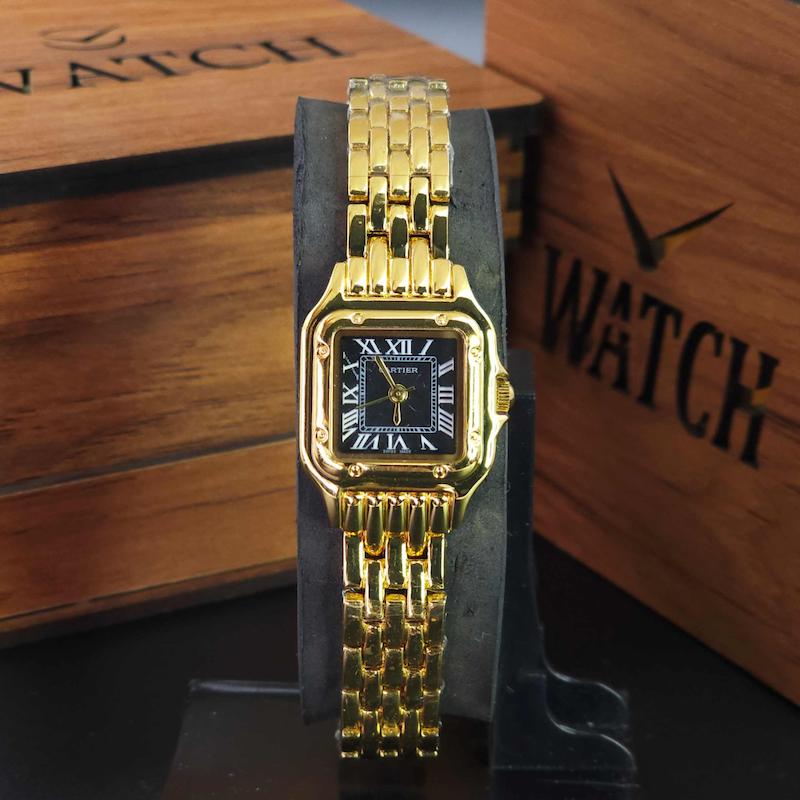 ساعت مچی زنانه کارتیر CARTIER با موتور ژاپنی ، انتخابی شیک برای استایل های خاص ، سایز یک کد 3235