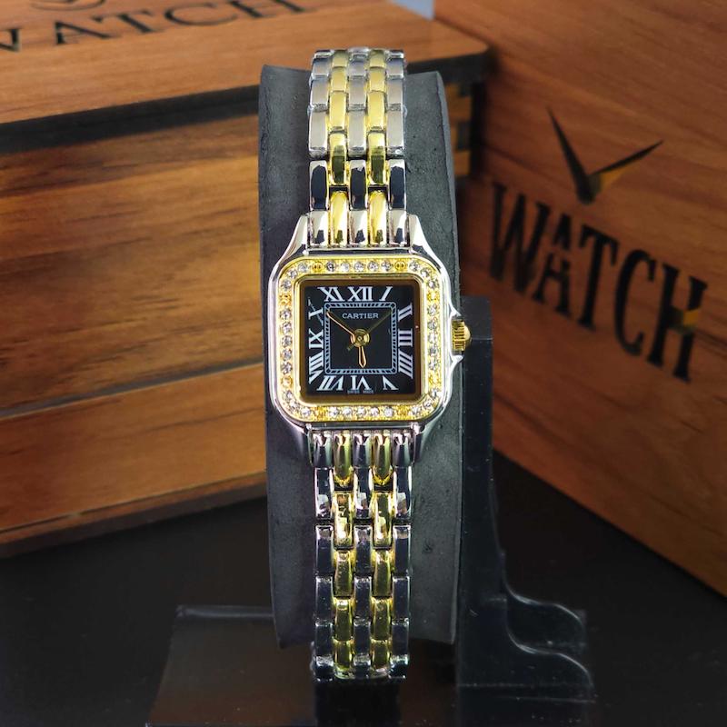 ساعت مچی زنانه کارتیر CARTIER با موتور ژاپنی ، انتخابی شیک برای استایل های خاص ، سایز یک کد 3237