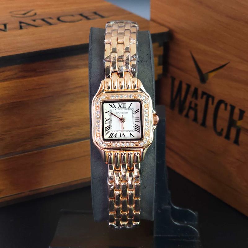 ساعت مچی زنانه کارتیر CARTIER با موتور ژاپنی ، انتخابی شیک برای استایل های خاص ، سایز یک کد 3239