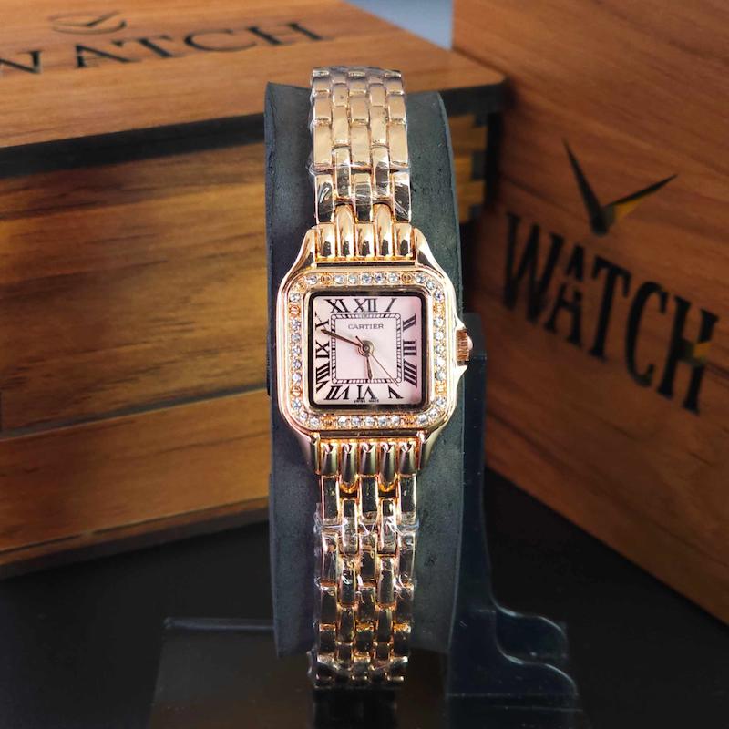 ساعت مچی زنانه کارتیر CARTIER با موتور ژاپنی ، انتخابی شیک برای استایل های خاص ، سایز یک کد 3240