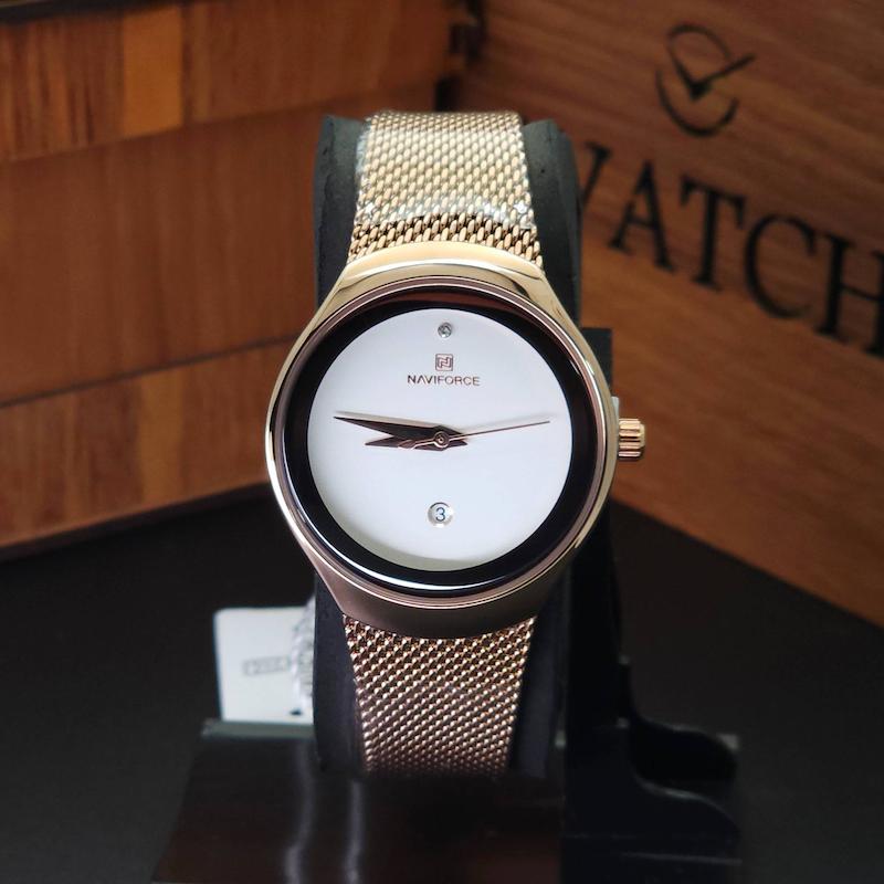 ساعت مچی زنانه نیوی فورس Naviforce NF5004 با موتور کوارتز ژاپن و بند استیل کد 3547