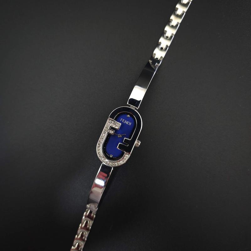 ساعت مچی زنانه فندی Fendi رنگ ثابت استیل316 با موتور کوارتز ژاپن کد 4244