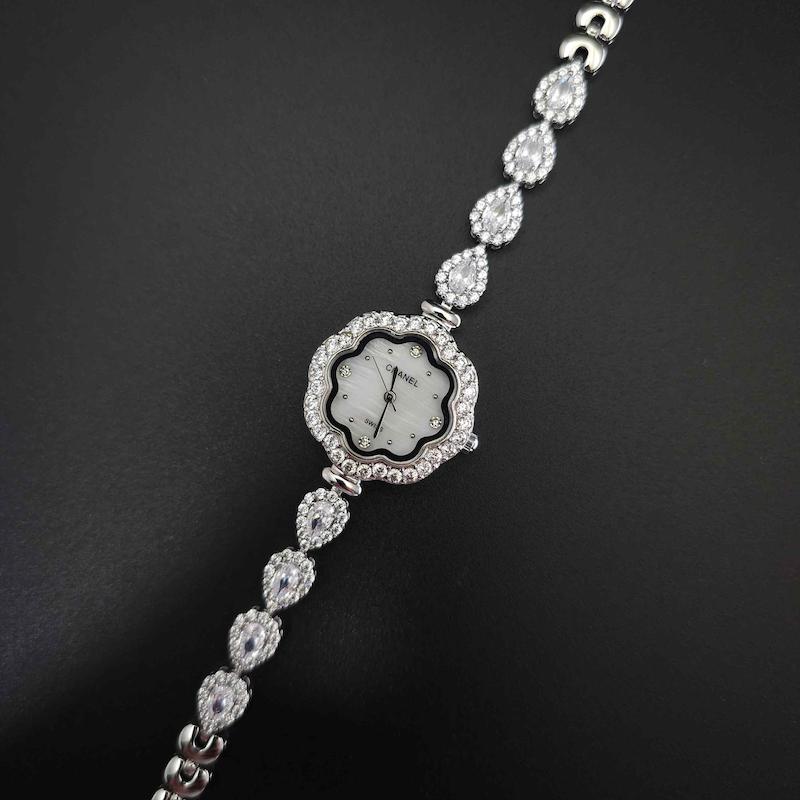 ساعت مچی زنانه چنل Chanel رنگ ثابت استیل316 با موتور کوارتز ژاپن کد 4253