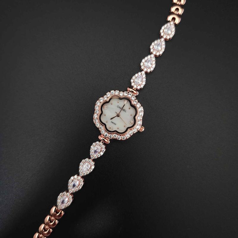 ساعت مچی زنانه چنل Chanel رنگ ثابت استیل316 با موتور کوارتز ژاپن کد 4254