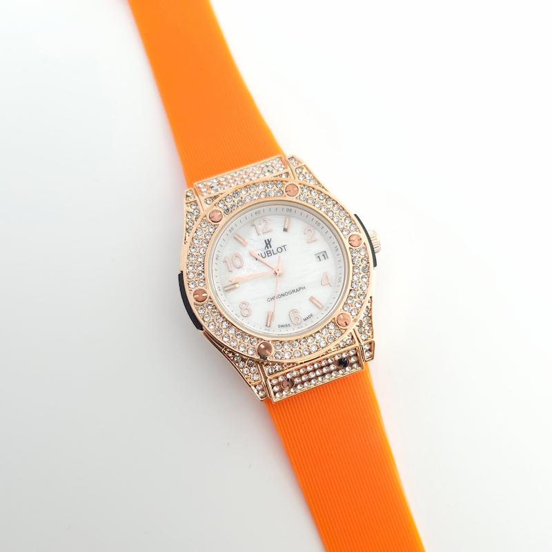 ساعت مچی زنانه هابلوت HUBLOT A919L با موتور کوارتز ژاپن و قاب فول نگین کد 3301