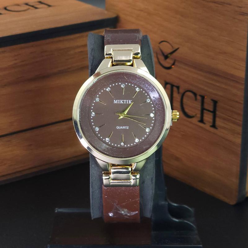 ساعت مچی زنانه میکتیک Miktik طراحی مینیمال مناسب تیپ های کژوال کد 4296
