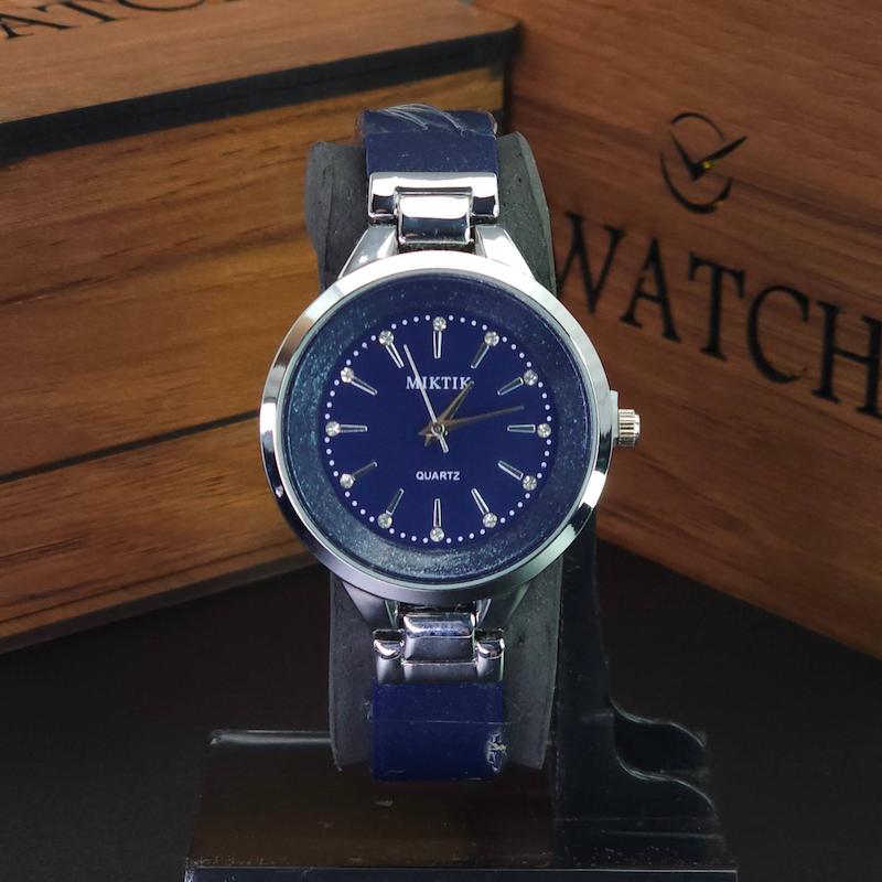 ساعت مچی زنانه میکتیک Miktik طراحی مینیمال مناسب تیپ های کژوال کد 4299