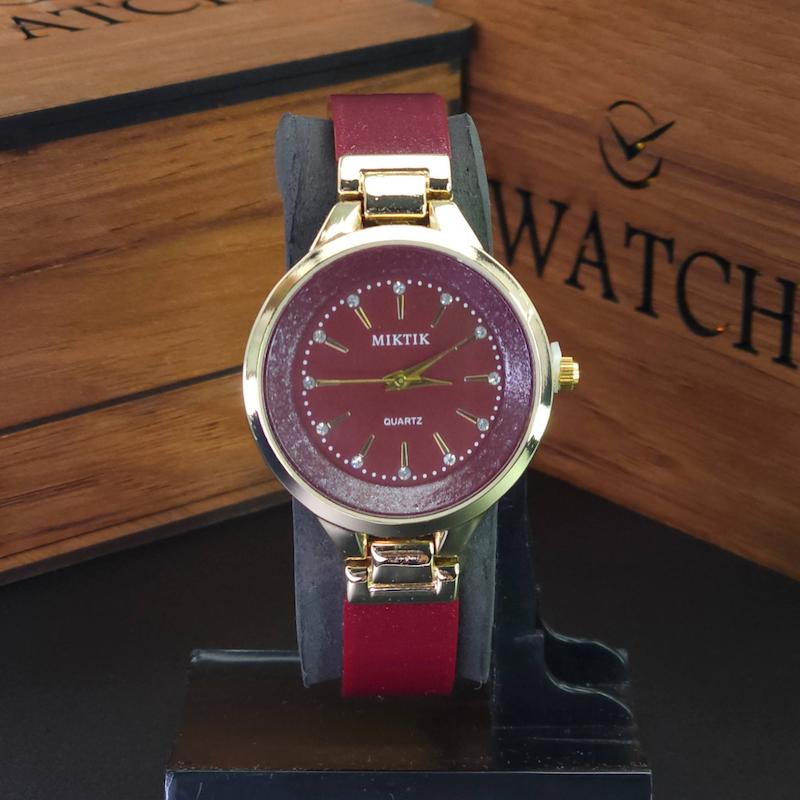 ساعت مچی زنانه میکتیک Miktik طراحی مینیمال مناسب تیپ های کژوال کد 4301
