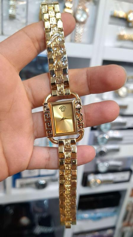 ساعت مچی زنانه ورساچه Versace موتور کوارتز باکیفیت و طراحی زیبا کد 4520