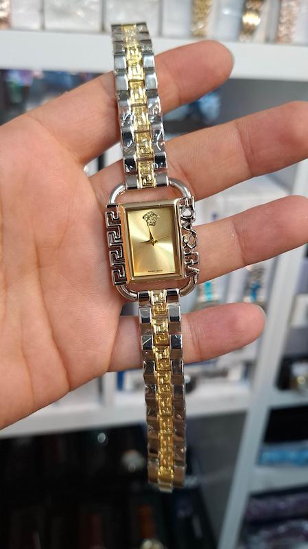ساعت مچی زنانه ورساچه Versace موتور کوارتز باکیفیت و طراحی زیبا کد 4521