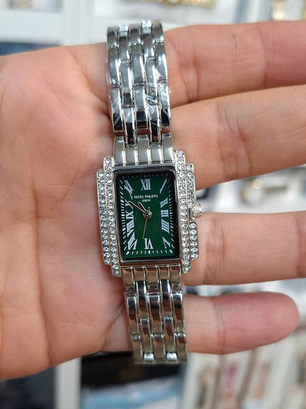 ساعت مچی زنانه پتک فیلیپ Patek Philippe موتور کوارتز باکیفیت و طراحی زیبا کد 4527