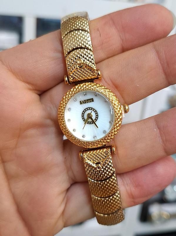 ساعت مچی زنانه دیور Dior موتور کوارتز باکیفیت و طراحی زیبا کد 4542