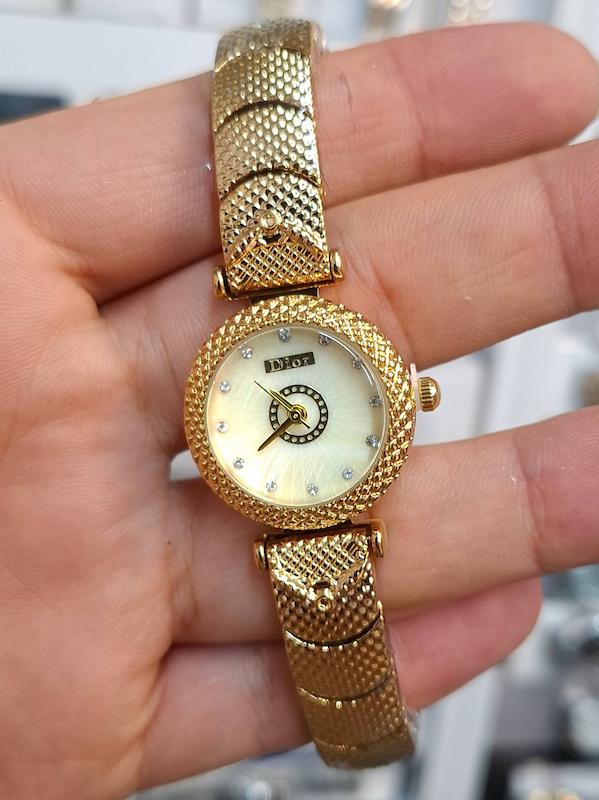 ساعت مچی زنانه دیور Dior موتور کوارتز باکیفیت و طراحی زیبا کد 4543