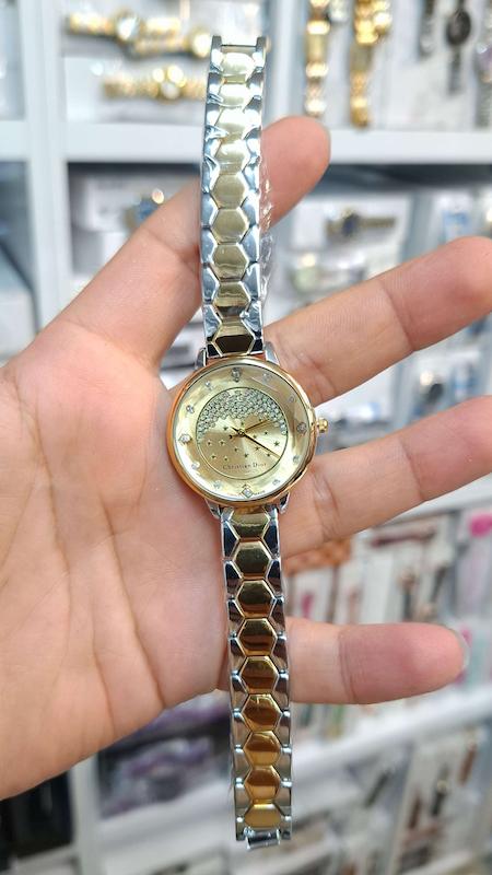 ساعت مچی زنانه دیور Dior موتور کوارتز باکیفیت و طراحی زیبا کد 4546