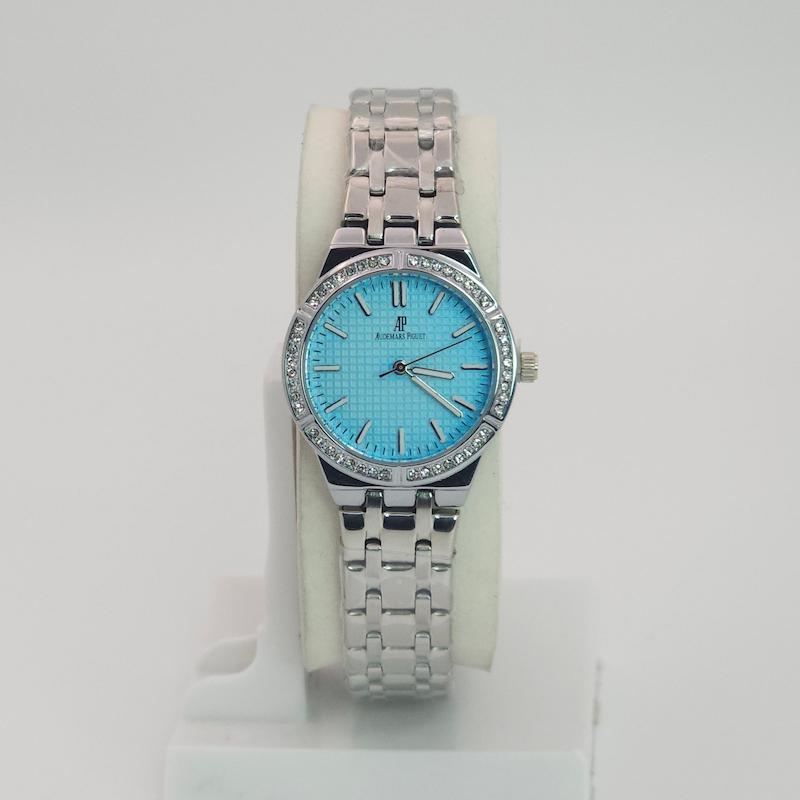 ساعت مچی زنانه اودمار پیگه Audemars Piguet با موتور کواتز و طراحی مینیمال کد 4650