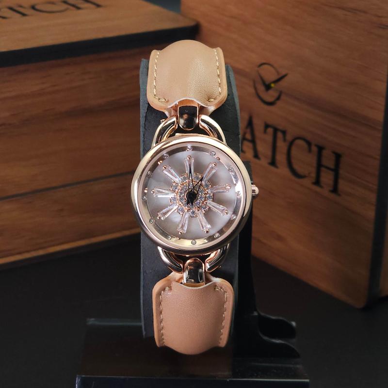 ساعت مچی زنانه چوپارد Chopard رینگی اسپینری با موتور کوارتز باکیفیت کد 4721