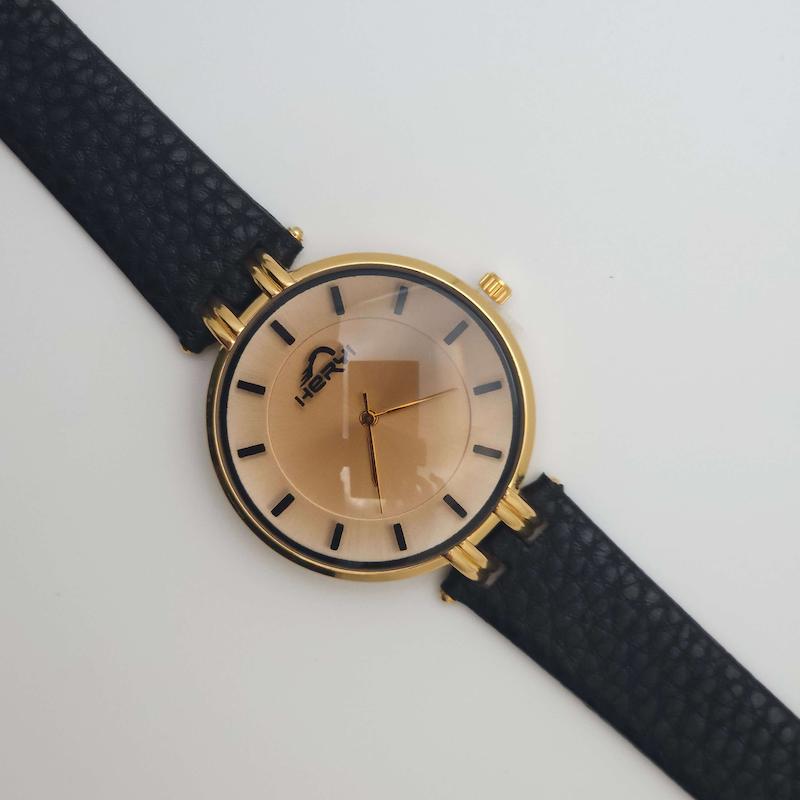 ساعت مچی زنانه هری Heryi 4072 با بند چرم و موتور کوارتز کد 4736