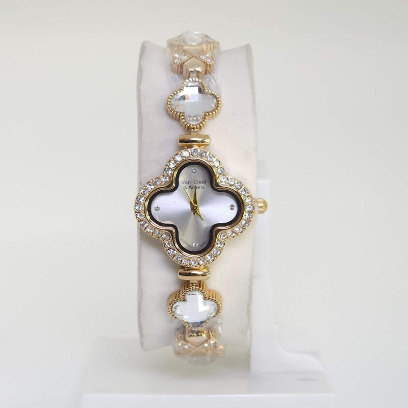 ساعت مچی زنانه ون کلیف Van cleef and Arpels  با موتور کوارتز ژاپن قفل دستبندی کد 4744