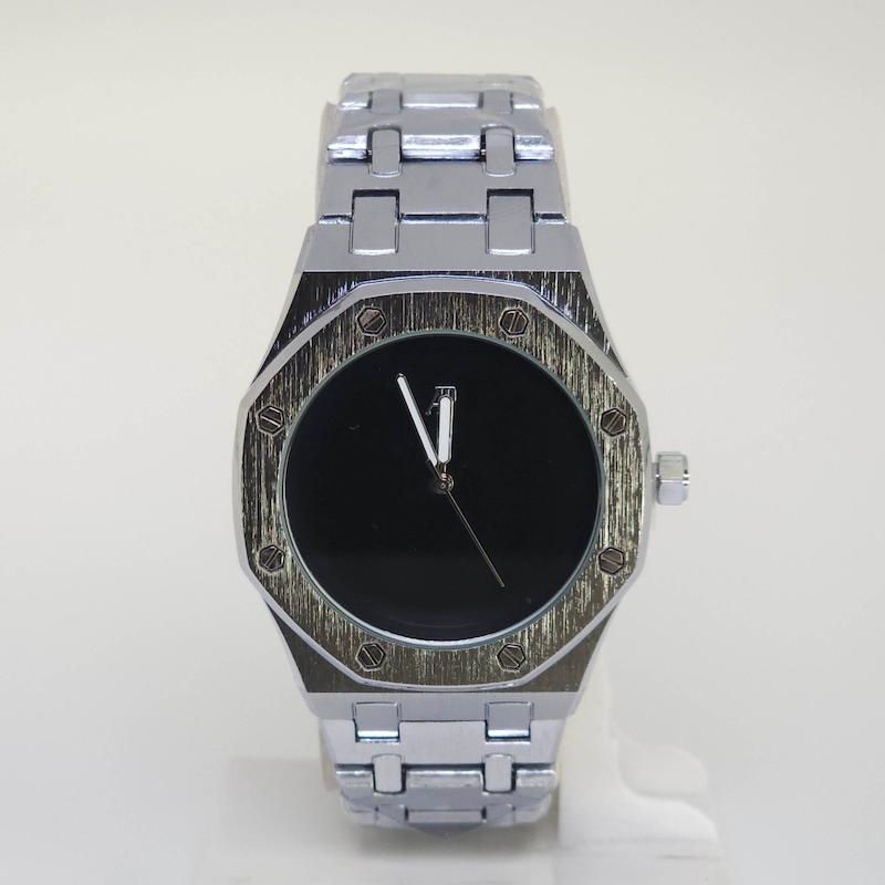 ساعت مچی مردانه اودمار پیگه Audemars piguet طراحی مینیمال و موتور کوارتز کد 4751