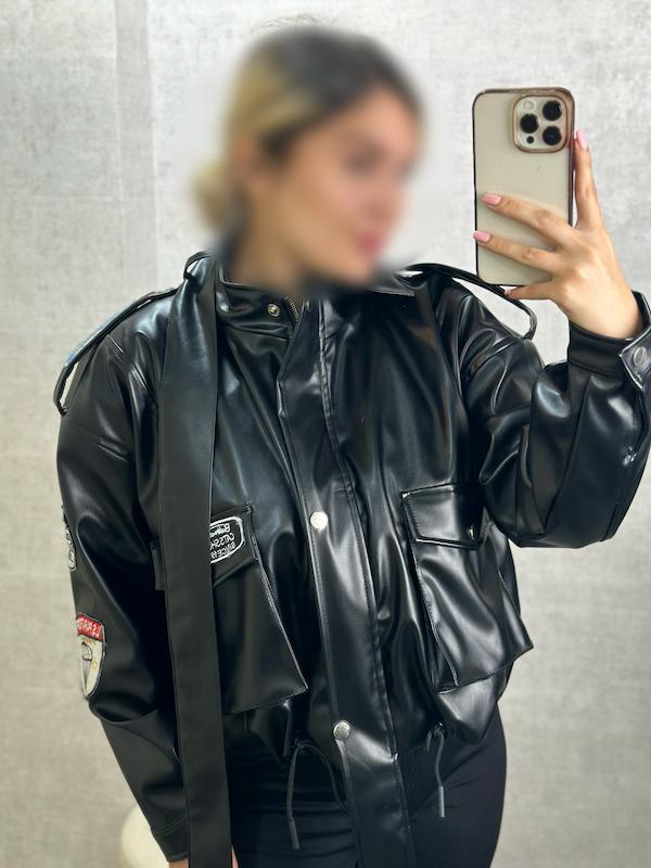 کت چرم زنانه مارک دار مدل کوتاه آستردار قد ۶۰