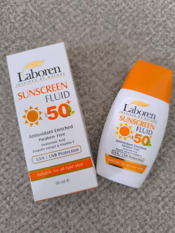 ضدآفتاب فلوئیدی Laboren با SPF 50+ مناسب انواع پوست بی رنگ