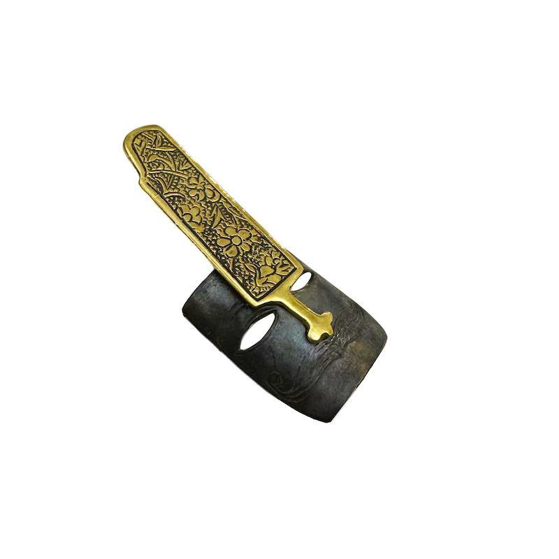 آویز گردن