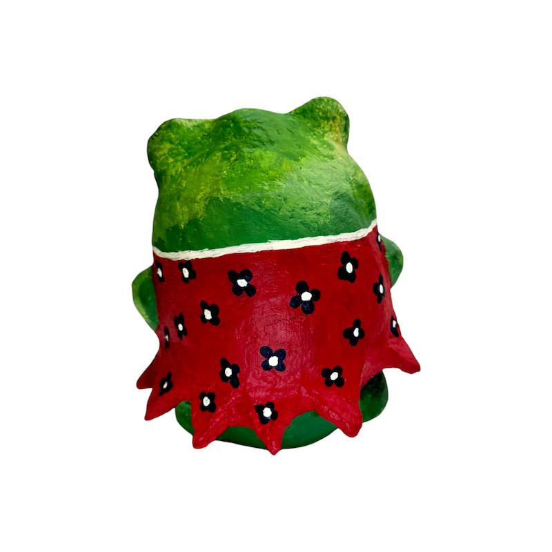 مجسمه قورباغه