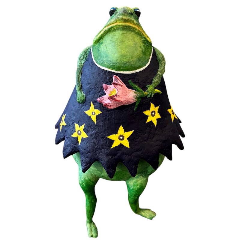 مجسمه قورباغه مادر