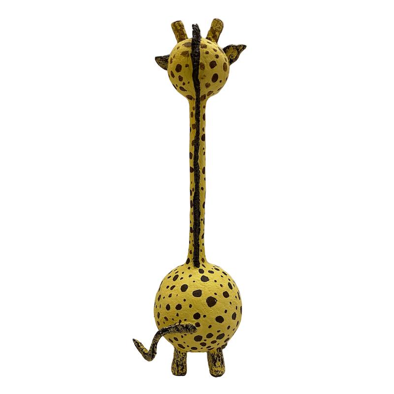 مجسمه زرافه بزرگ