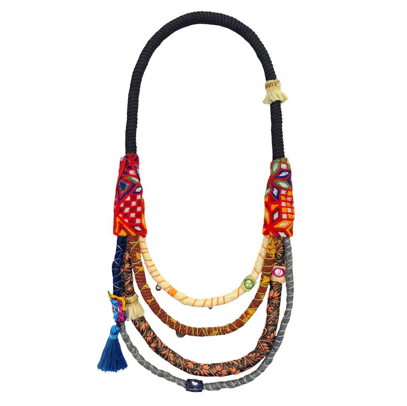 گردنبند قیطان