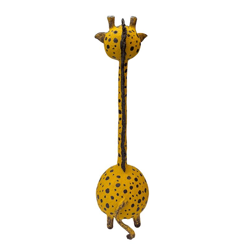 مجسمه زرافه بزرگ
