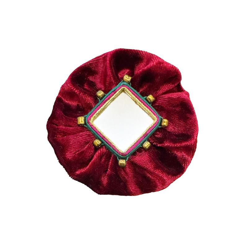 سنجاق سینه حریر