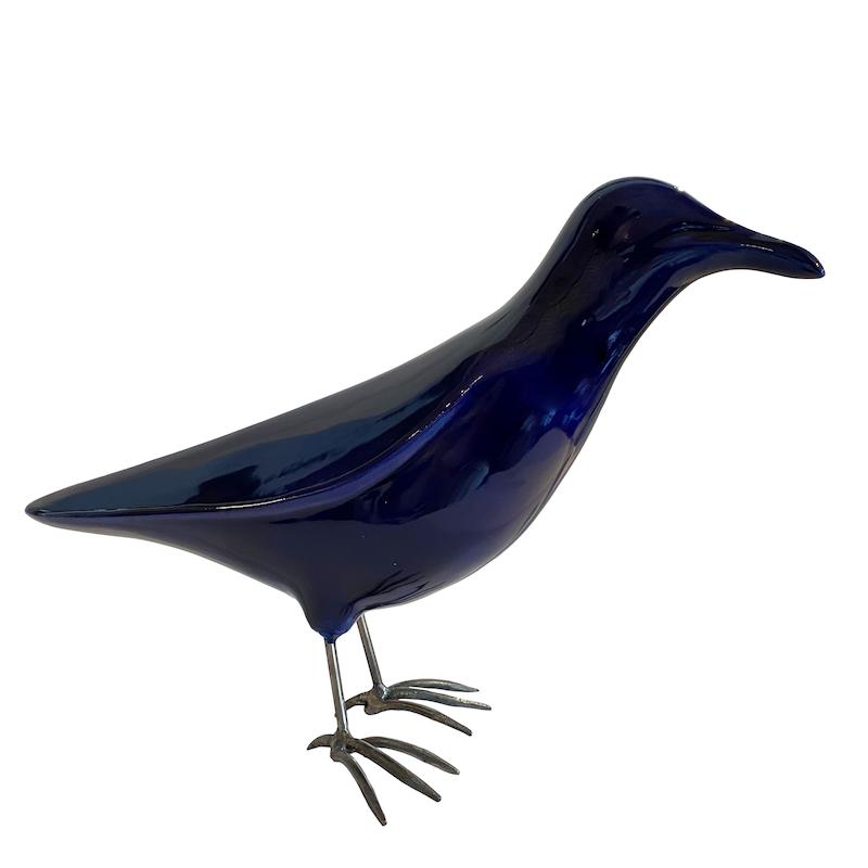 مجسمه کلاغ