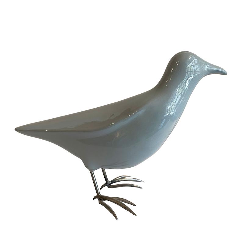 مجسمه کلاغ