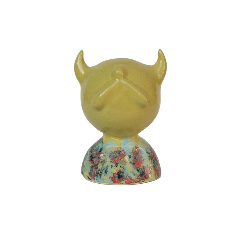 مجسمه دیو کوچک